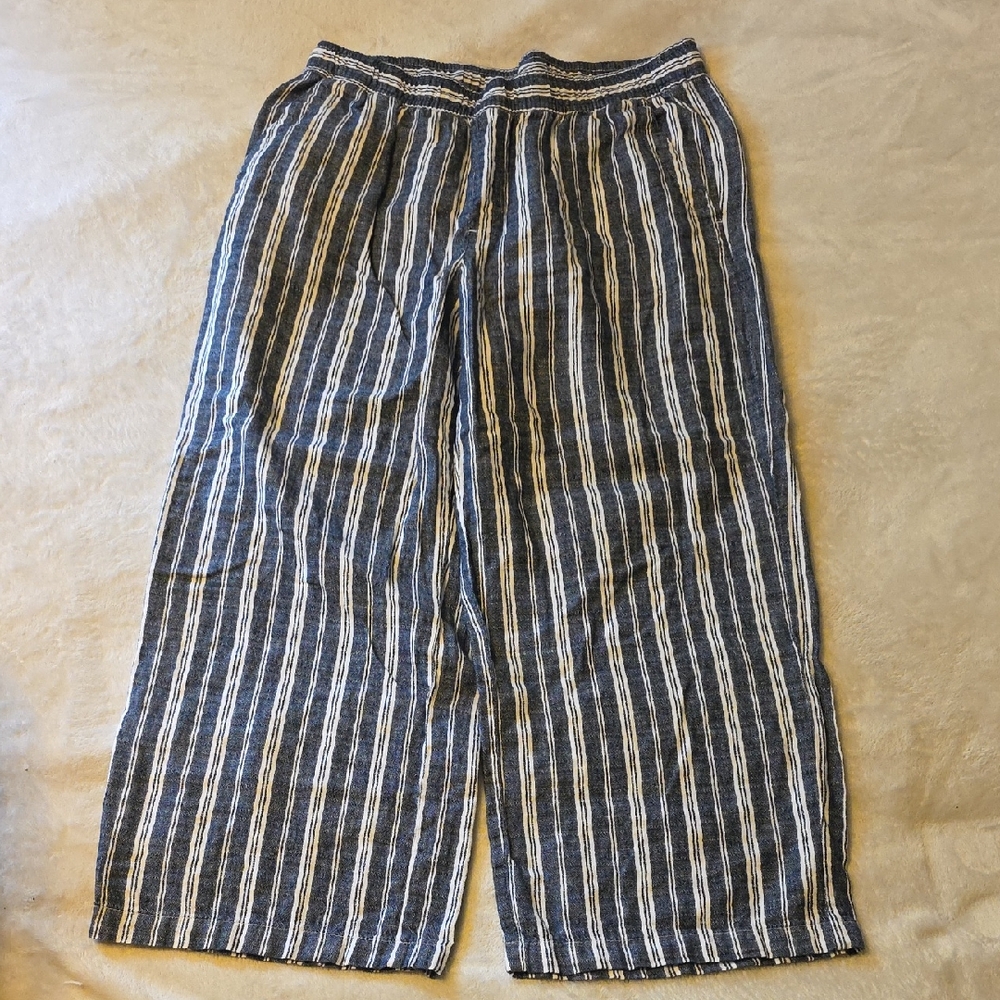 Old Navy Blue and White Striped Women's Pants
